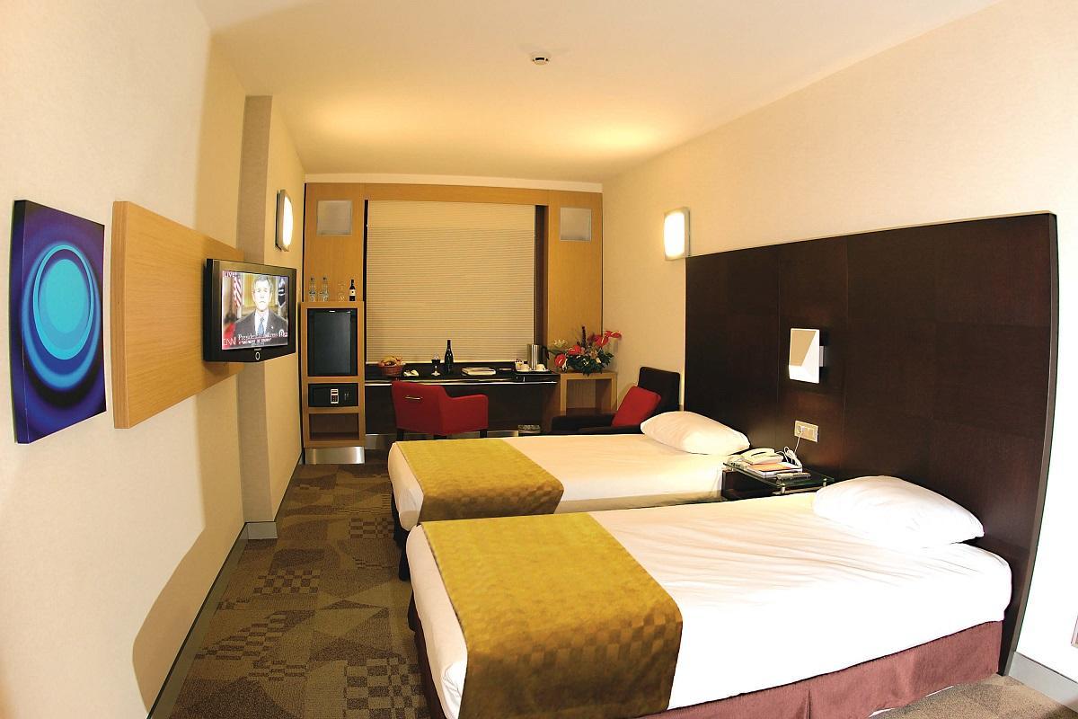 Ibis Brussels Waterloo Hotel Exterior photo