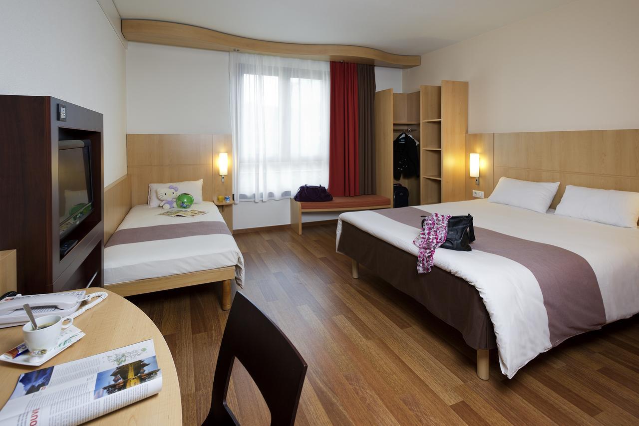 Ibis Brussels Waterloo Hotel Exterior photo